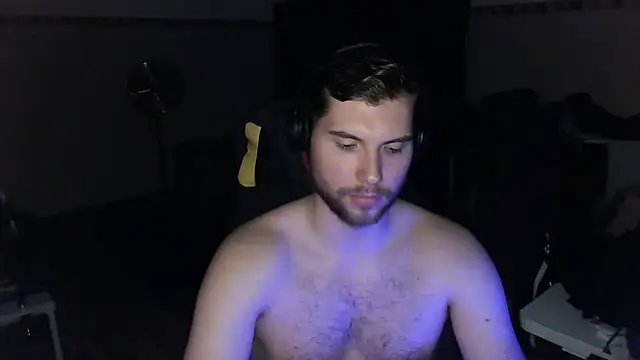 Snapshot of Ironman220 chatting on 01.29.25 Ironman220 online show from 01.29.25