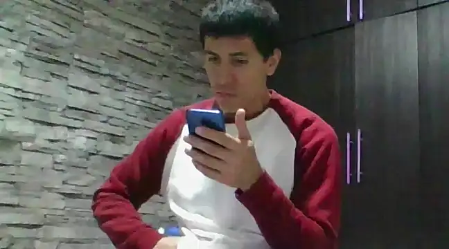 Snapshot of Sexylatin64 chatting on 02.10.25 Sexylatin64 online show from 02.10.25