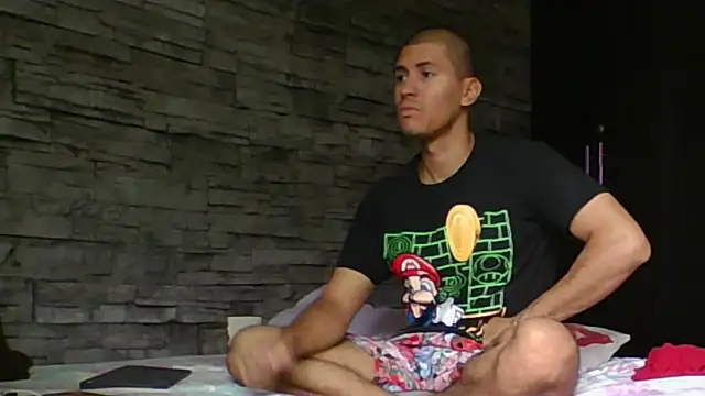 Snapshot of Sexylatin64 chatting on 02.15.26 Sexylatin64 online show from 02.15.26