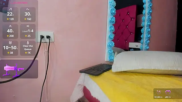 Snapshot of Vivi_Andrea chatting on 12.26.24 Vivi Andrea online show from 12.26.24