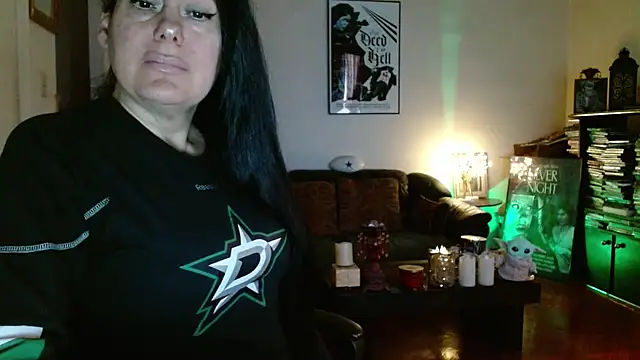 Snapshot of mandaloriangirls chatting on 02.11.26 mandaloriangirls online show from 02.11.26