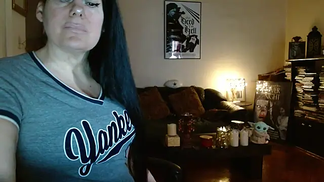 Snapshot of mandaloriangirls chatting on 02.12.26 mandaloriangirls online show from 02.12.26