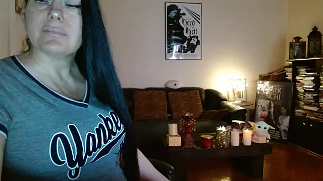 Snapshot of mandaloriangirls chatting on 02.14.26 mandaloriangirls online show from 02.14.26