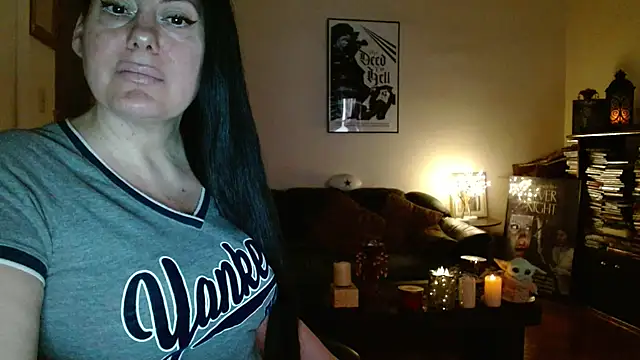 Snapshot of mandaloriangirls chatting on 02.15.26 mandaloriangirls online show from 02.15.26