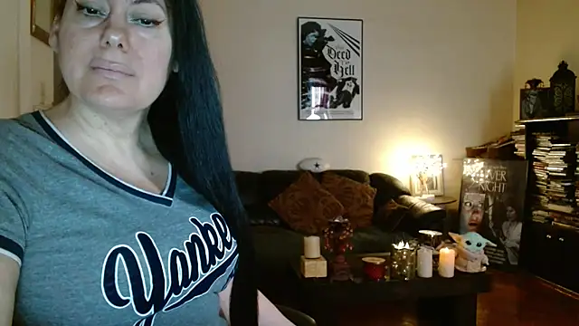 Snapshot of mandaloriangirls chatting on 02.16.26 mandaloriangirls online show from 02.16.26