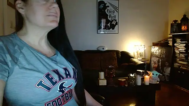 Snapshot of mandaloriangirls chatting on 02.18.26 mandaloriangirls online show from 02.18.26