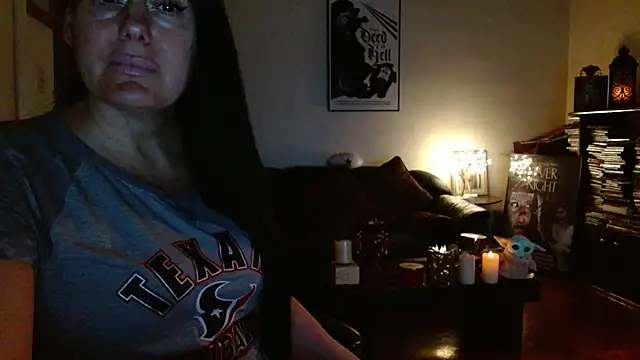 Snapshot of mandaloriangirls chatting on 02.19.26 mandaloriangirls online show from 02.19.26