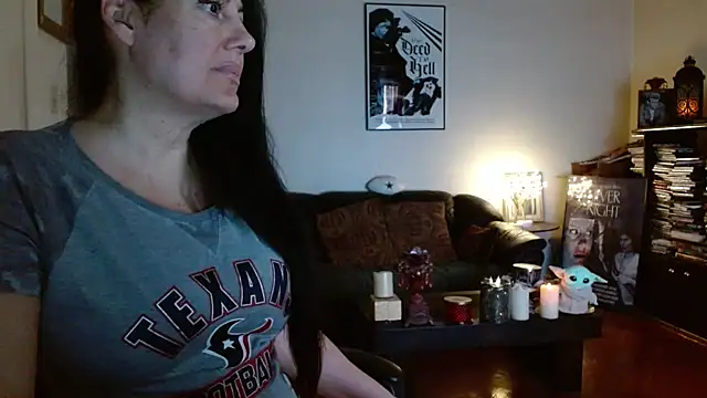 Snapshot of mandaloriangirls chatting on 02.20.26 mandaloriangirls online show from 02.20.26