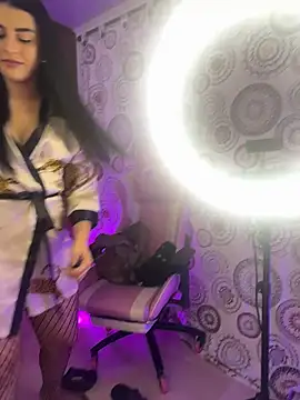 Snapshot of anniemorgan01 chatting on 10.08.25 anniemorgan01 online show from 10.08.25