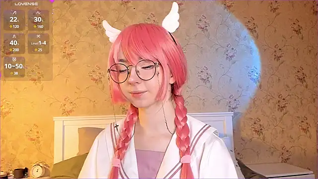 Nora Failure online show from 12.09.24