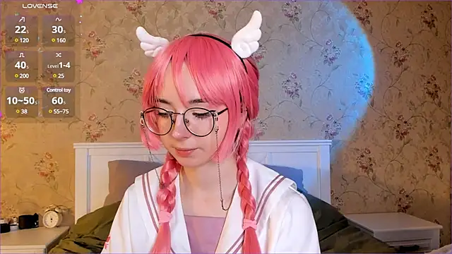 Nora Failure online show from 12.09.24