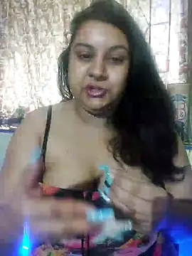 Snapshot of GoddessLorenaTheeSiren chatting on 01.01.25 GoddessLorenaTheeSiren online show from 01.01.25