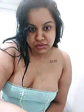 Snapshot of GoddessLorenaTheeSiren chatting on 02.03.25 GoddessLorenaTheeSiren online show from 02.03.25