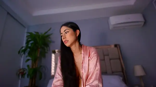 auroracaruso11 online show from 01.26.25