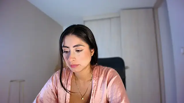 Snapshot of auroracaruso11 chatting on 07.12.26 auroracaruso11 online show from 07.12.26