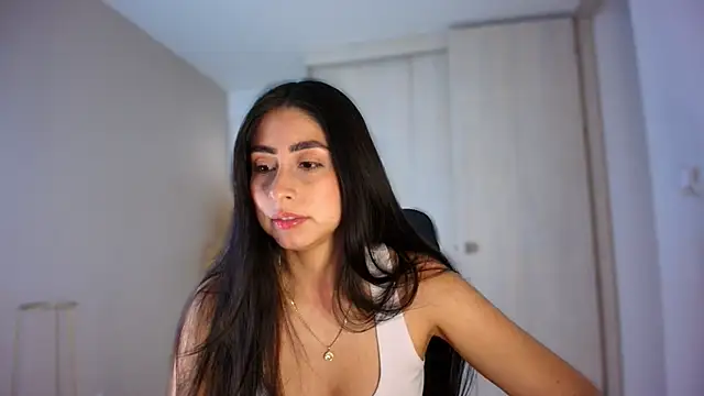 Snapshot of auroracaruso11 chatting on 07.26.26 auroracaruso11 online show from 07.26.26
