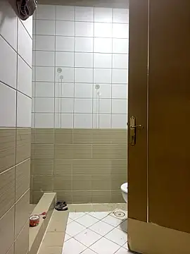 Layla-daloua online show from 01.07.26