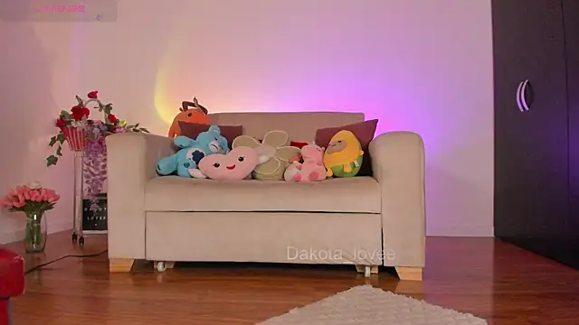 Snapshot of DAKOTA_LOVEE chatting on 09.12.25 DAKOTA LOVEE online show from 09.12.25