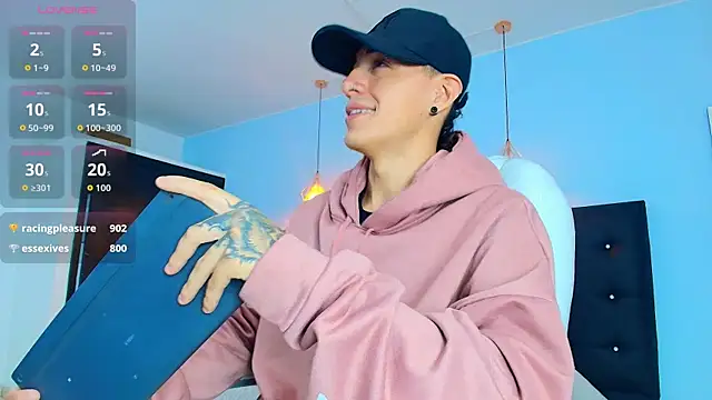 Lobo 17  online show from 09.11.25