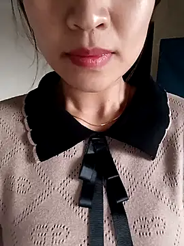 Snapshot of AssAsiancute chatting on 12.22.24 AssAsiancute online show from 12.22.24