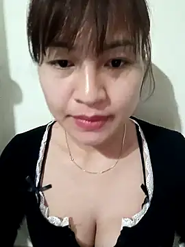 Snapshot of AssAsiancute chatting on 12.22.24 AssAsiancute online show from 12.22.24