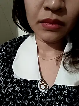 Snapshot of AssAsiancute chatting on 12.23.24 AssAsiancute online show from 12.23.24
