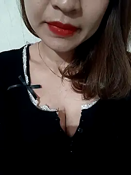 Snapshot of AssAsiancute chatting on 02.17.25 AssAsiancute online show from 02.17.25