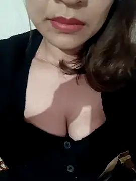 Snapshot of AssAsiancute chatting on 03.15.25 AssAsiancute online show from 03.15.25