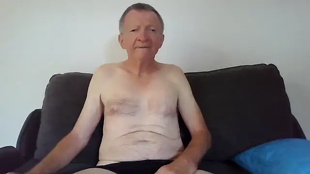 Snapshot of naturiste974 chatting on 02.26.26 naturiste974 online show from 02.26.26