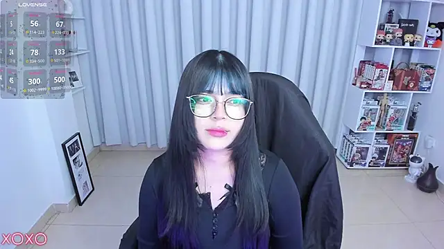 Snapshot of misshoneyxxx chatting on 06.21.26 misshoneyxxx online show from 06.21.26
