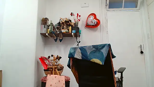 Snapshot of xTALLSEXYBUMx chatting on 05.26.26 xTALLSEXYBUMx online show from 05.26.26