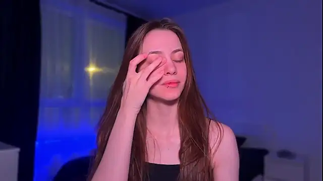 Snapshot of Riasha chatting on 11.12.25 Riasha online show from 11.12.25