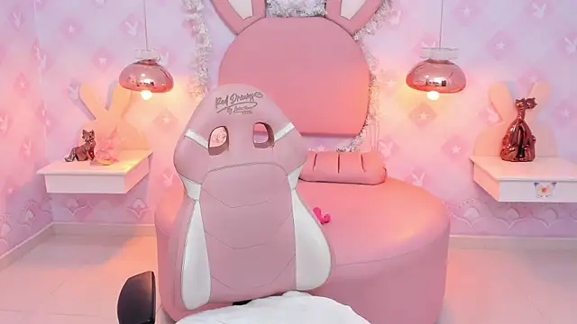 Saraa Skinny online show from 12.13.24