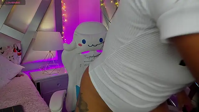 Snapshot of Amber_villalobos_ chatting on 01.11.25 Amber villalobos online show from 01.11.25