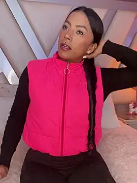 Snapshot of Amber_villalobos_ chatting on 10.03.25 Amber villalobos online show from 10.03.25