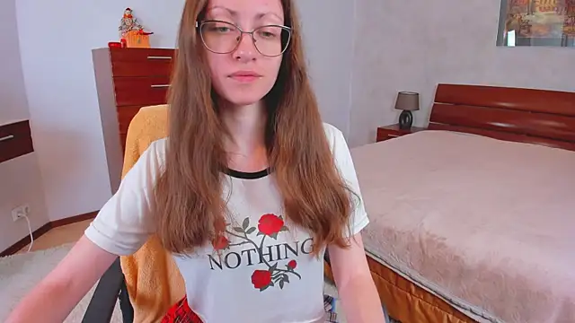 Snapshot of Pantyhose_Mila chatting on 05.14.26 Pantyhose Mila online show from 05.14.26