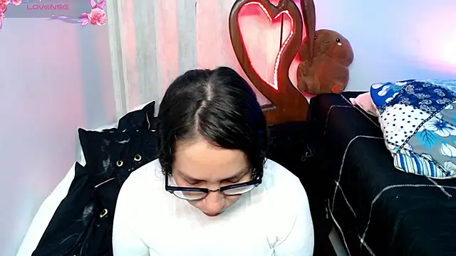 naihroby online show from 04.24.26