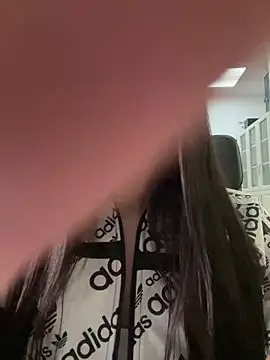 Snapshot of LexyBank chatting on 03.03.25 LexyBank online show from 03.03.25