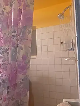 Snapshot of Jovende28 chatting on 11.02.25 Jovende28 online show from 11.02.25