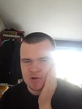 Snapshot of clemhotxxxx chatting on 03.03.25 clemhotxxxx online show from 03.03.25