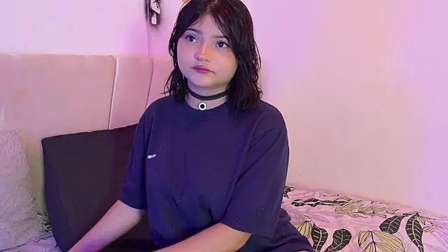 Snapshot of mikoto_urab chatting on 11.11.25 mikoto urab online show from 11.11.25