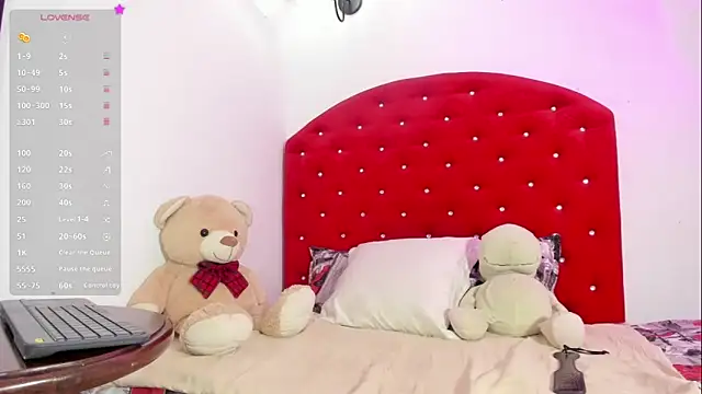 brittany williams  online show from 03.22.25