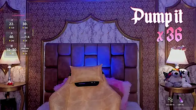 SoffiQueen online show from 02.02.26