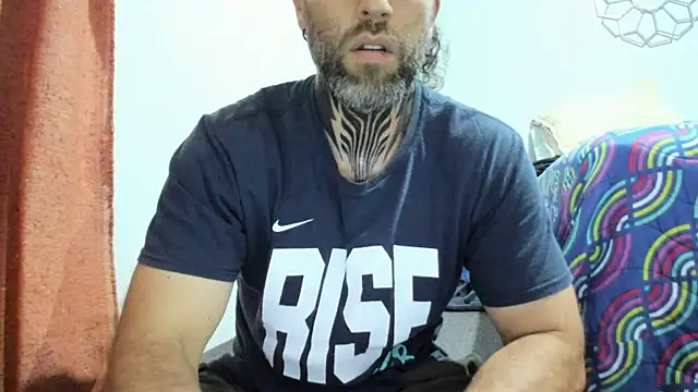 Snapshot of Antoniohot2024 chatting on 01.18.25 Antoniohot2024 online show from 01.18.25