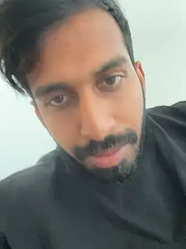 Snapshot of skinny__boy__ chatting on 12.12.24 skinny boy online show from 12.12.24