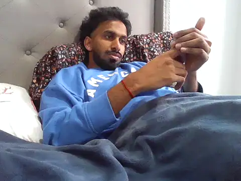 Snapshot of skinny__boy__ chatting on 03.02.26 skinny boy online show from 03.02.26