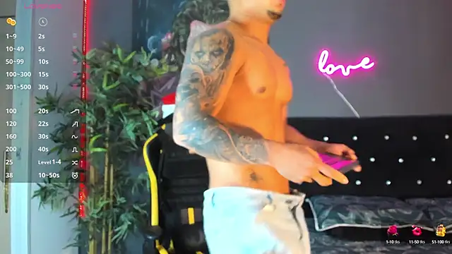 Snapshot of jordan_mayers02 chatting on 12.10.24 jordan mayers02 online show from 12.10.24