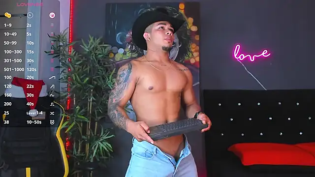 Snapshot of jordan_mayers02 chatting on 12.20.24 jordan mayers02 online show from 12.20.24