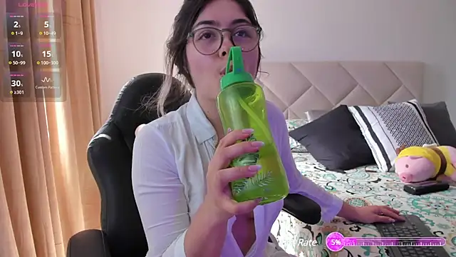 Lau Bee online show from 01.17.25