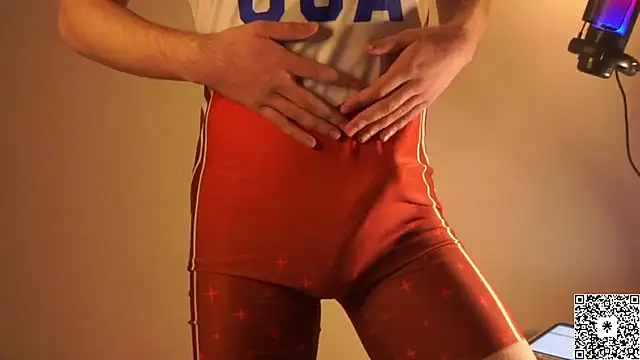 Snapshot of curlyboyy_ chatting on 02.23.25 curlyboyy online show from 02.23.25